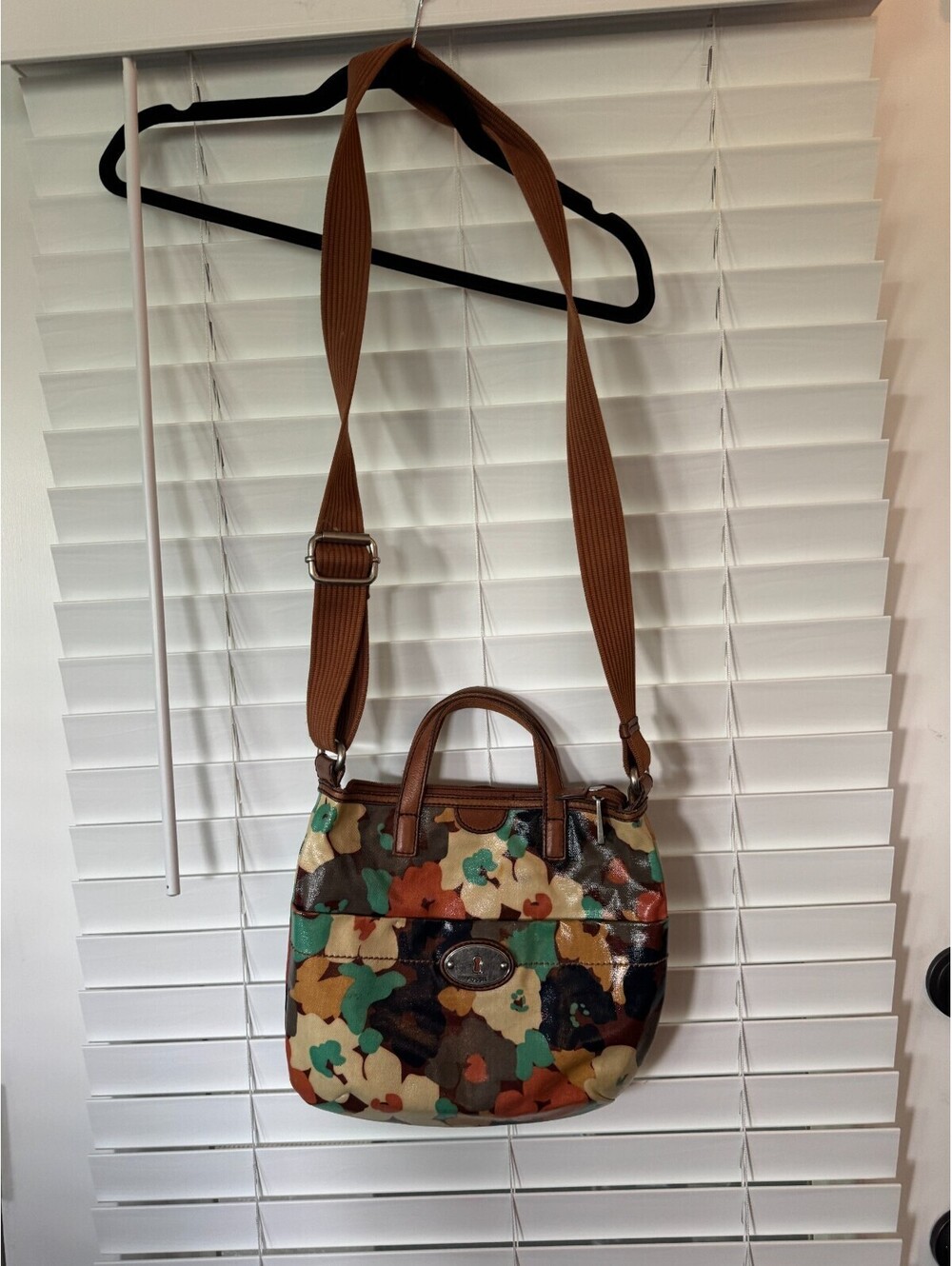 Fossil Key-Per Floral Coated Canvas Crossbody Purse Handbag Multi Color